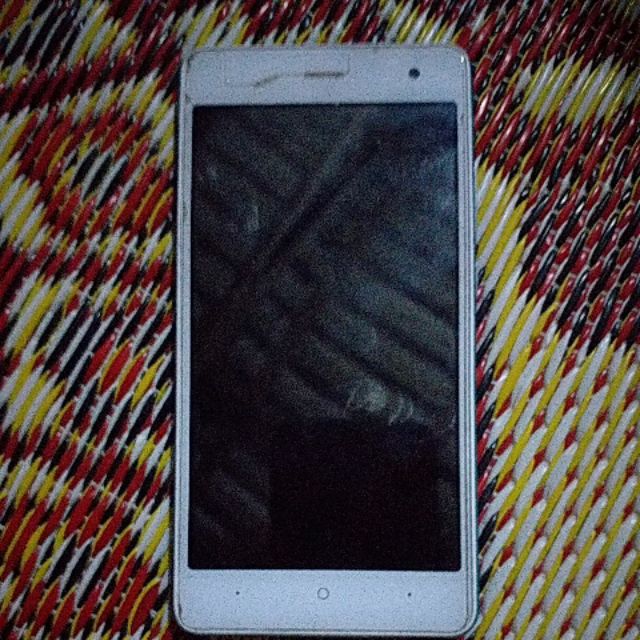 โทรศัพท์ wiko Jerry2 มือ2