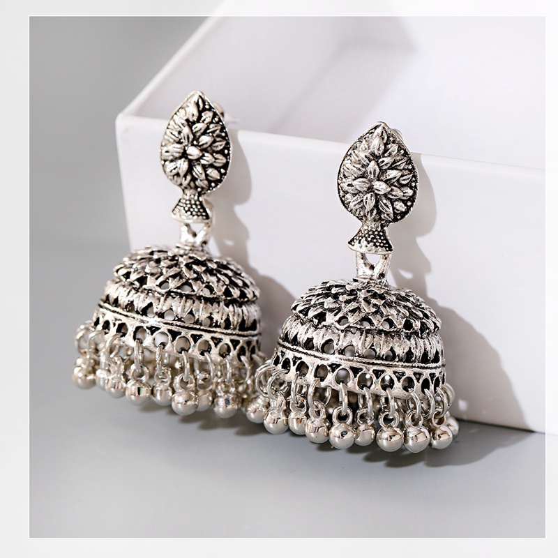 2020 สไตล์ชาติพันธุ์สีเงิน Big Bells ต่างหูสตั๊ดดอกไม้ทองดอกไม้ Hollow Alloy ต่างหู Deepavali