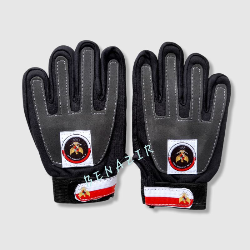 ถุงมือผู้รักษาประตูเด็กประถม 7-13 ปี | ถุงมือสโมสรฟุตบอลเด็ก