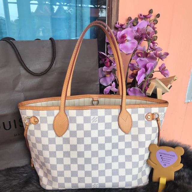 Used lv nvf pm azur ปี10