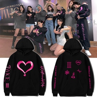 2022 ใหม่ KPOP เสื้อฮู้ด TWICE TWICE 4TH WORLD TOUR Ⅲ เดียวกันเสื้อกันหนาว Plus ขนาดผู้ชายและผู้หญิงเกาหลีสไตล์หลวมคู่ Harajuku Street เสื้อแจ็คเก็ตแบบสบายๆ