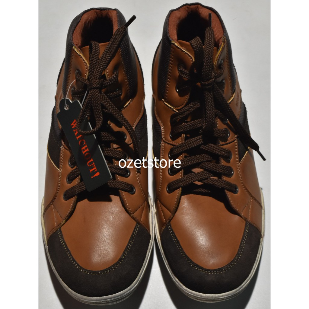 WATCHOUT รองเท้าผู้ชายสีน้ําตาล CA03