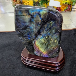 หินก้อนลาบราโดไลต์ หินพ่อมด ลาบราโดไรต์(Labradorite)สูง 19.5 ซม.หน้ากว้าง 11.5 ซม. หนา 8 ซม. น้ำหนัก 1,837 g.