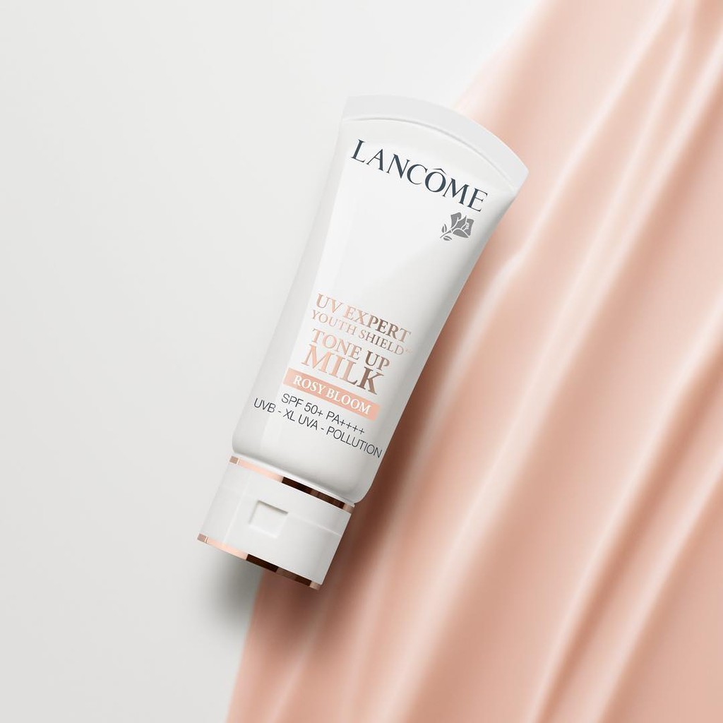 Lancome UV Expert Youth Shield Tone Up Milk Ultimate Multi