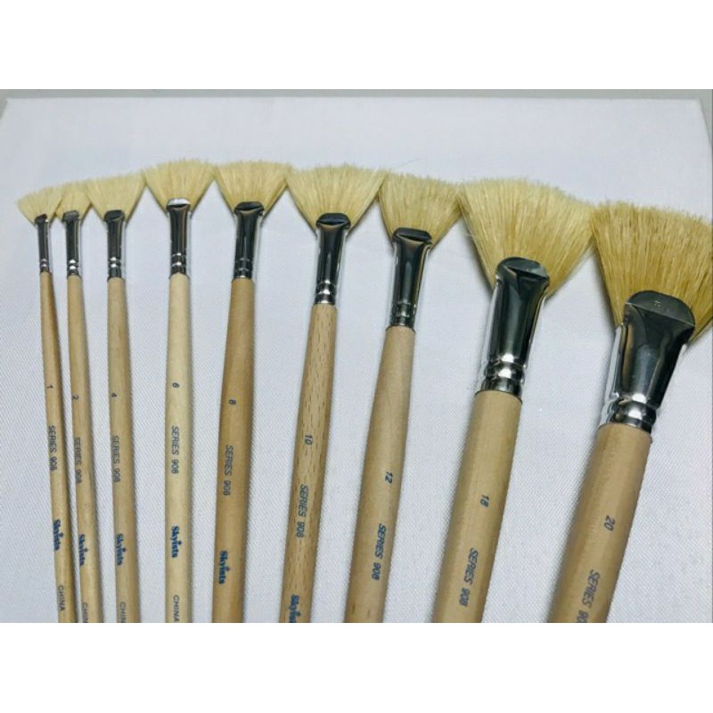 SKYLIST FAN BRUSH***