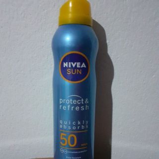 SPF20 SPF50 Nivea Protect &amp; Refresh Sunscreen สเปรย์กันแดด กันแดดสูตรเย็น Cooling transparent clear Spray