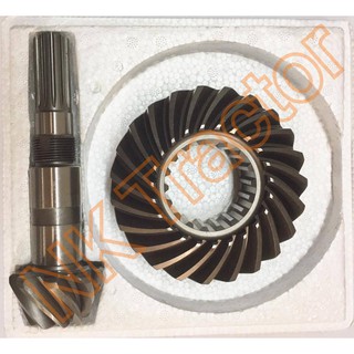 เฟืองบายศรี+เฟืองเดือยหมู หน้า คูโบต้า M5000 / M6040 (Kubota) จานบายศรี แกนเดือยหมู เดือยหมู