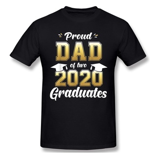 เสื้อยืดผ้าฝ้ายพิมพ์ลายขายดี เสื้อยืดแขนสั้น ผ้าฝ้ายแท้ พิมพ์ลาย Proud Dad Of Two Graduates Senior 20 Twins สีดํา สําหรั