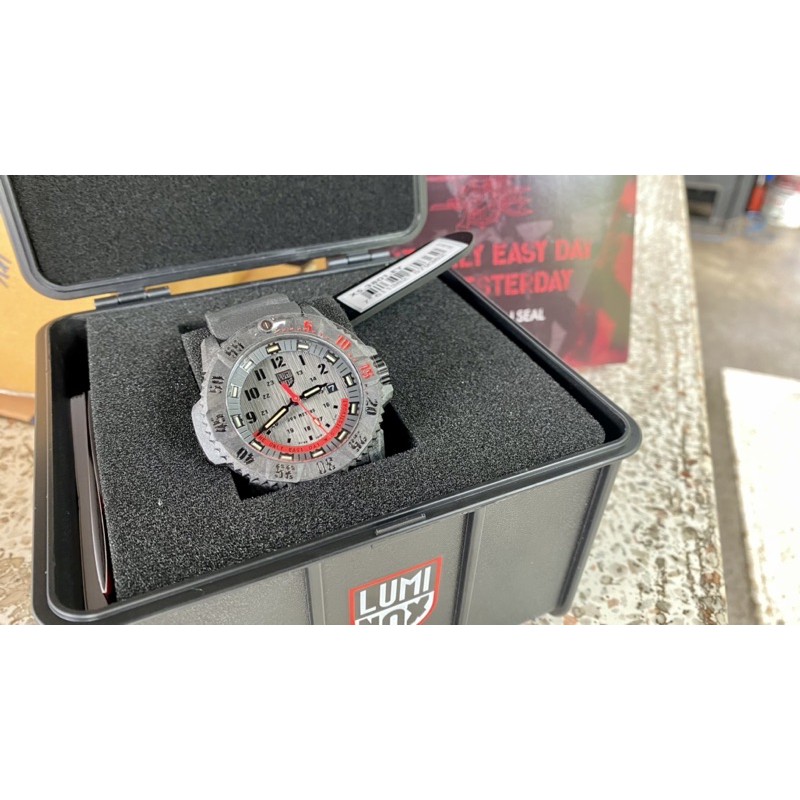 LUMINOX XS3801.EY รุ่นใหม่ล่าสุด