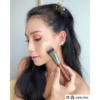 BRUSH STUDIO S series 207 : Foundation Brush แปรงลงรองพื้นทรงแบน