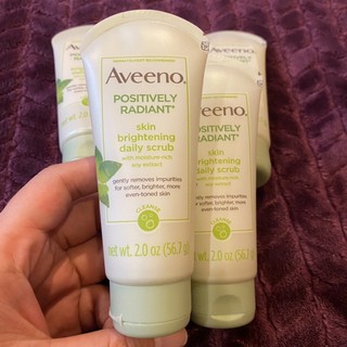 ส่งฟรีค่ะ Aveeno Brightening Daily Scrub 56.7 g.