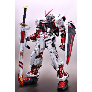 พลาโม Plastic Model Kit - PG 1/60 Gundam Astray Red Frame by Bandai *กล่องไม่สวย*