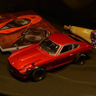 Maisto 1:18 Nissan 1971 Datsun 240Z รถหล่อแบบคงที่โมเดลของเล่นงรถยนต์านอดิเรกของสะสม