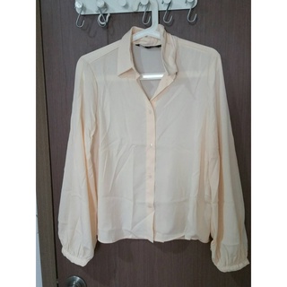 เสื้อเชิ้ต เสื้อสีฟ้า เนื้อเนียน มือหนึ่ง
