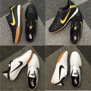 Nike Tiempo Turf รองเท้าฟุตซอล สีดำและสีขาว รองเท้าฟุตซอลแพน รองเท้าฟุตซอล รองเท้าฟุตบอล รองเท้าฟุตบอลของแท้