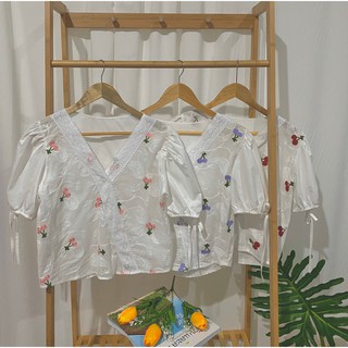 🌷เสื้อคอวีฉลุ งานปักเชอรี่  3สี: แดง ชมพู ม่วง