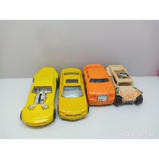 Hot Wheels เปลี่ยนสี 4 คัน 250บาท