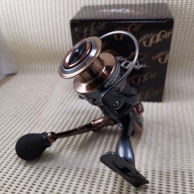 รอกWild Wolf Spinning Reel