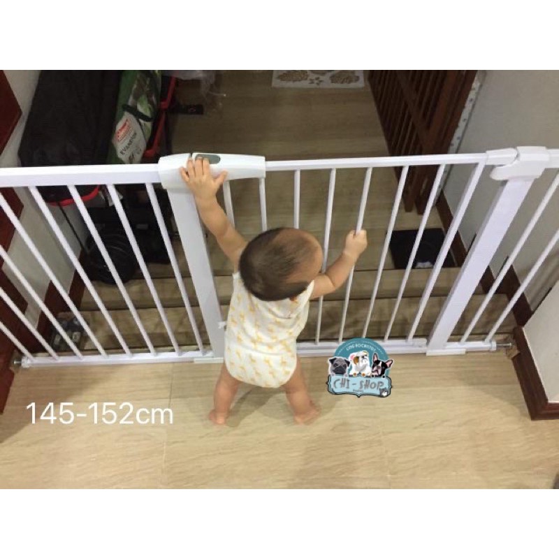 ขนาด75-215 cm👍ราคาจัดชุดพิเศษลด 12% ที่กั้นประตู ที่กั้นบันได รั้วกั้นเด็ก สำหรับเด็กๆและสัตว์เลี้ยง