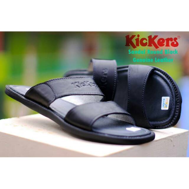 รองเท้าแตะ Kickers**
