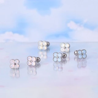 earika.earrings - opal clover piercing จิวหูเงินแท้จี้ดอกโคลเวอร์โอปอล (มีให้เลือก 3 สี) เหมาะสำหรับคนแพ้ง