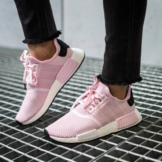 nmd r1 white and pink