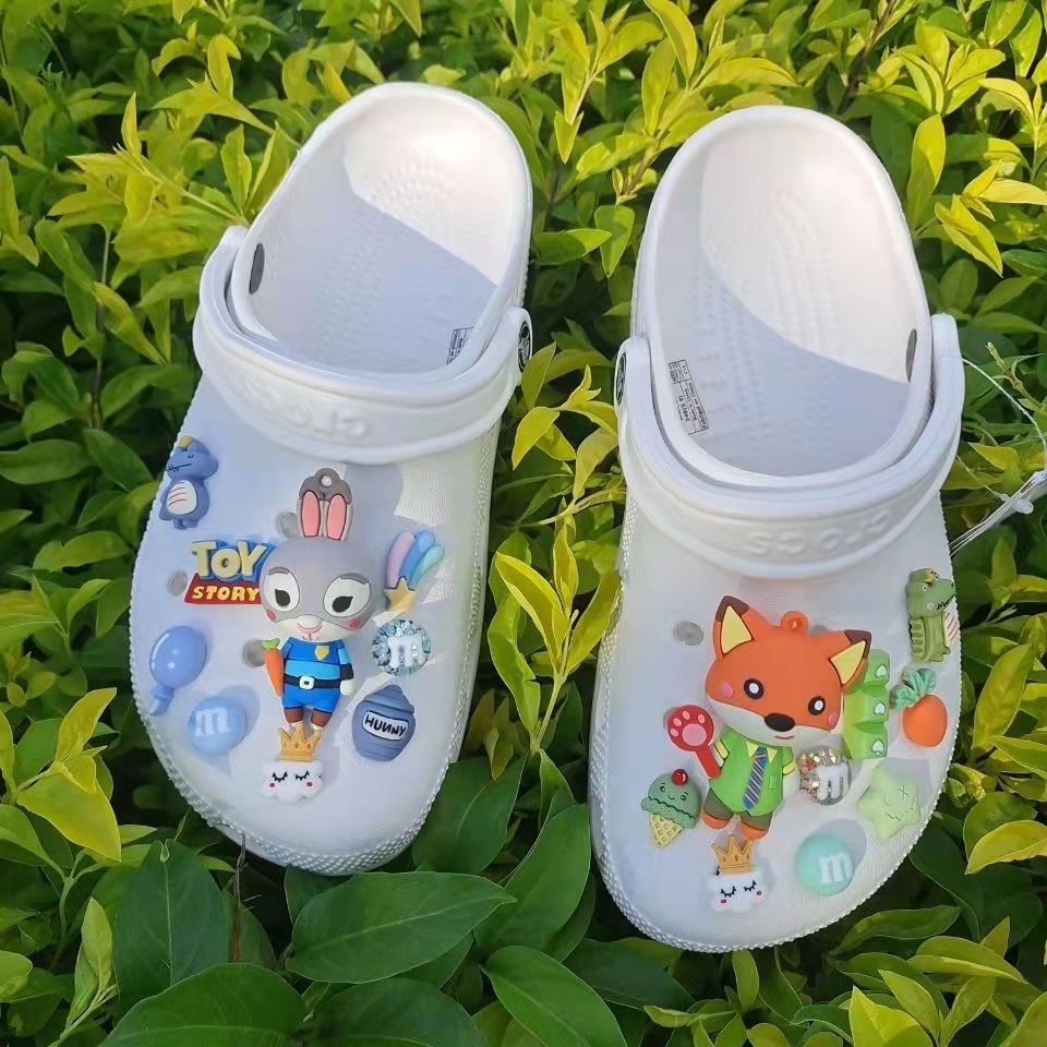 Zootopia Judy Nick Jibbitzs อุปกรณ์เสริม Jibbitz สําหรับตกแต่งรองเท้า