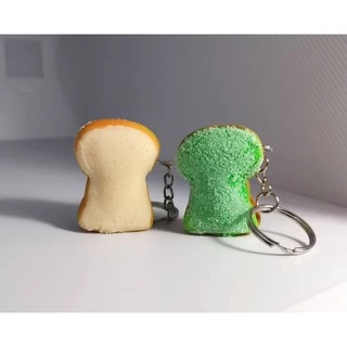 🍞🍞พวงกุญแจ​ขนมปังสี โรยน้ำตาล พวงกุญแจแฮนด์เมด🍞🍞