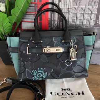 (ผ่อน0%) กระเป๋า F24969 Coach Swagger 27” With Patchwork Tea Rose and Snakeskin งานshop ลายดอกไม้ สีเขียว กรมท่า