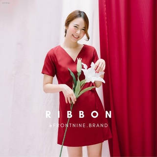 จัดส่งทันทีFront Nine : Ribbon Dress เดรสสั้น ทรงป้าย ผูกเอว ผ้าสีเรียบ