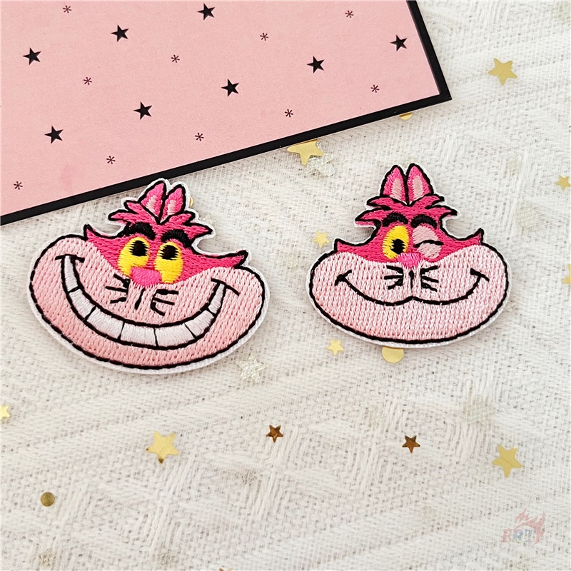 ☸ แผ่นแพทช์รีด ลายการ์ตูน Alice In Wonderland ☸ แผ่นแพทช์ รูปแมวเชสเชียร์ DIY สําหรับเย็บตกแต่งเสื้อผ้า 1 ชิ้น