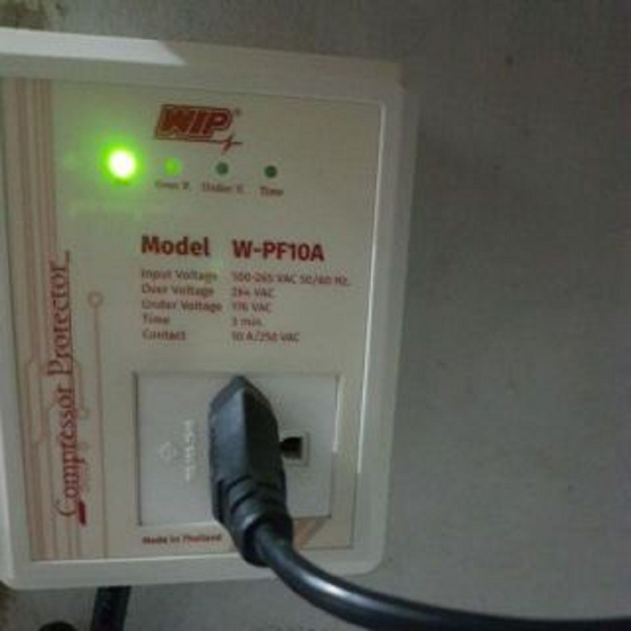 เครี่องป้องกันไฟกระชากไฟตก ป้องกันไฟตก ไฟเกิน COMPRESSOR PROTECTOR "WIP" W-PF10A 10A