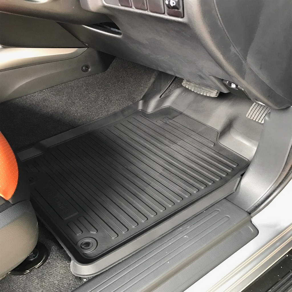 พรมปูพื้นรถยนต์ Mitsubishi Triton ปี 2015-2024 (4ประตู)(ก่อนโฉมปัจจุบัน) พรมรถยนต์ พรมยางยกขอบ - รูปที่ 3