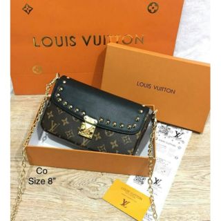 New!! Louis Vuitton ตอกมุดรอบ มีตัวล๊อก ซับในแดง งานสวยสุดๆ