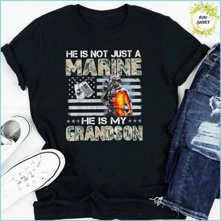 เสื้อยืดโอเวอร์ไซส์เสื้อยืด พิมพ์ลาย My Grandson Is A Marine Proud Grandma Proud Grandpa สําหรับผู้ชาย และผู้หญิงS-4XL