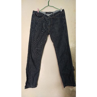 กางเกงยีนส์ ขายาว ของแท้ mc jeans มือสอง พร้อมส่ง ใหม่มาก ใส่น้อย สนใจกดสั่งค่ะ เอว 31" สะโพก 41"  พร้อมส่ง