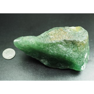 ก้อนอะเวนจูรีน (Aventurine)  1850 กะรัต (RU074)