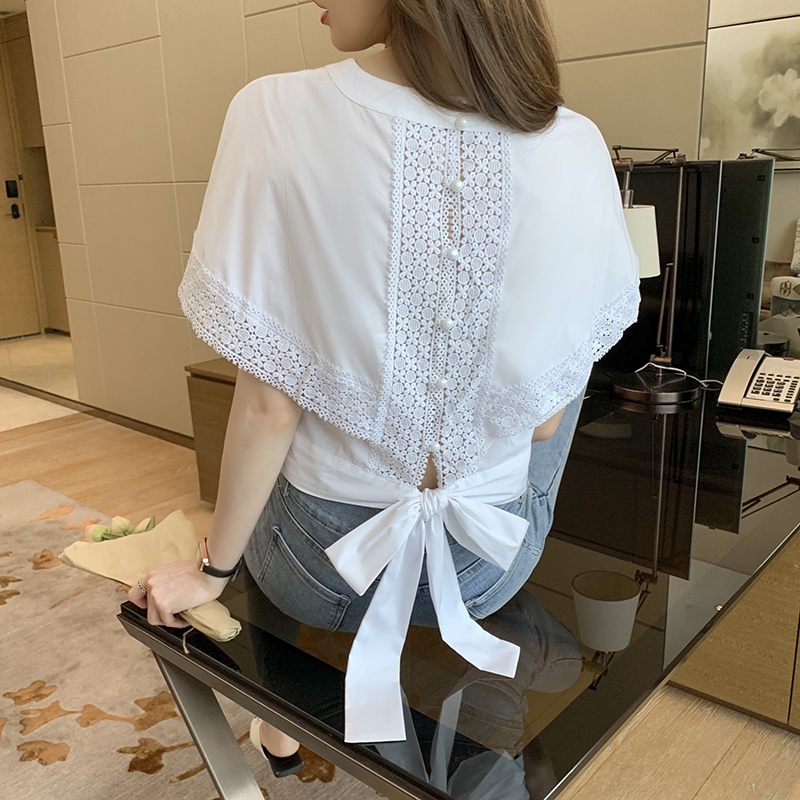 เสื้อเชิ้ตแขนทรงปีกค้างคาวปักลายโบว์สไตล์เกาหลี