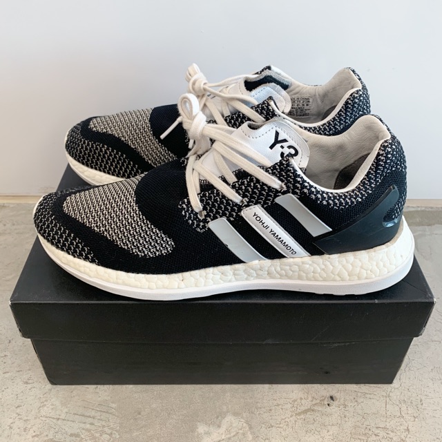 รองเท้า รองเท้าผู้ชาย Adidas Y-3 Pureboost ZG สี OG Size 8.5UK มือสอง ของแท้ 100% ของหายาก Rare item