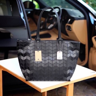 กระเป๋า David Jones  กระเป๋า ทรง Tote สี Matte Black