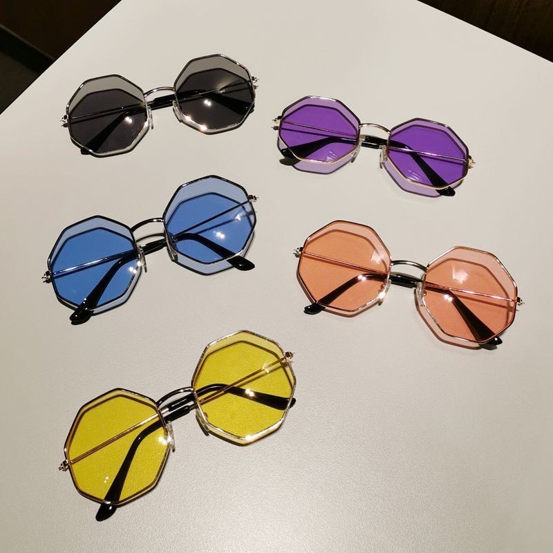Mimi พร้อมส่งในไทย > แว่นกันแดดเด็กแฟชั่นเกาหลี กัน UVทรงเหลี่ยม