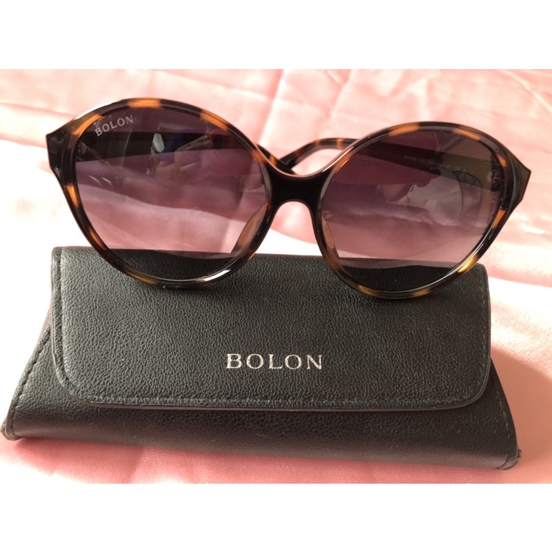 แว่นกันแดด ยี่ห้อ Bolon