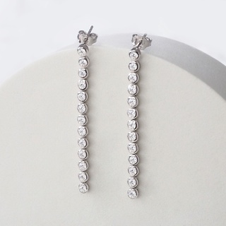 Silvermatters ต่างหูก้านห้อยระย้าคริสตัล (Crystal Bezel Drop Stud Earrings)