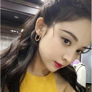 ต่างหูโลหะแฟชั่นสําหรับผู้หญิง