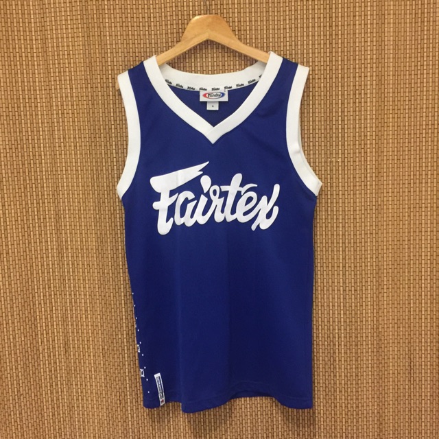 เสื้อกีฬาผู้หญิง Fairtex ไซส์S แท้