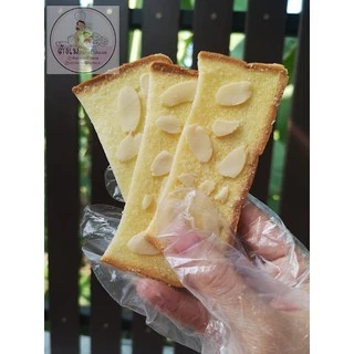 ขนมปังเนยกรอบ เนยน้ำตาล เนยอัลมอนด์ เนยกระเทียมพาร์สลีย์ (แบบห่อ)