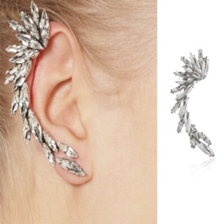 Ear cuff ต่างหูคริสตัลมีทั้งตัวเรือนสีเงินและสีทอง ราคาต่อ 1 ข้าง