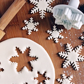 พิมพ์กด ฟองดองท์ กัมเพส DIY  XMAS Snowflake Cake Embosser Set 3 ชิ้น สุดคุ้ม! พลาสติกคุณภาพดี ลายคมชัด