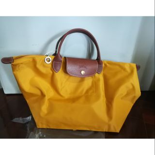 Longchamp หูสั้น สีเหลือง