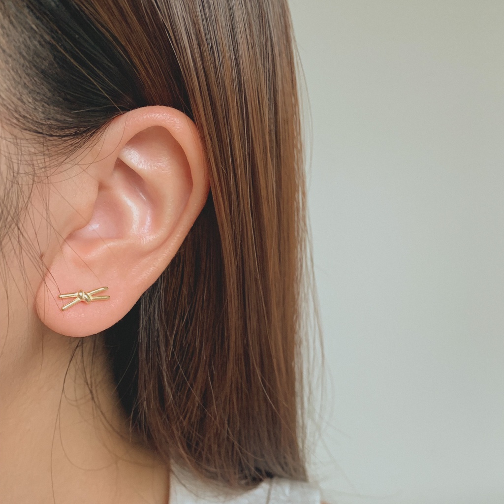 She with Cheewa | silver925 | knot earring ต่างหูเงินแท้ มินิมอล แป้นบอล แป้นหมุน ใส่นอนได้ ไม่เจ็บหู
